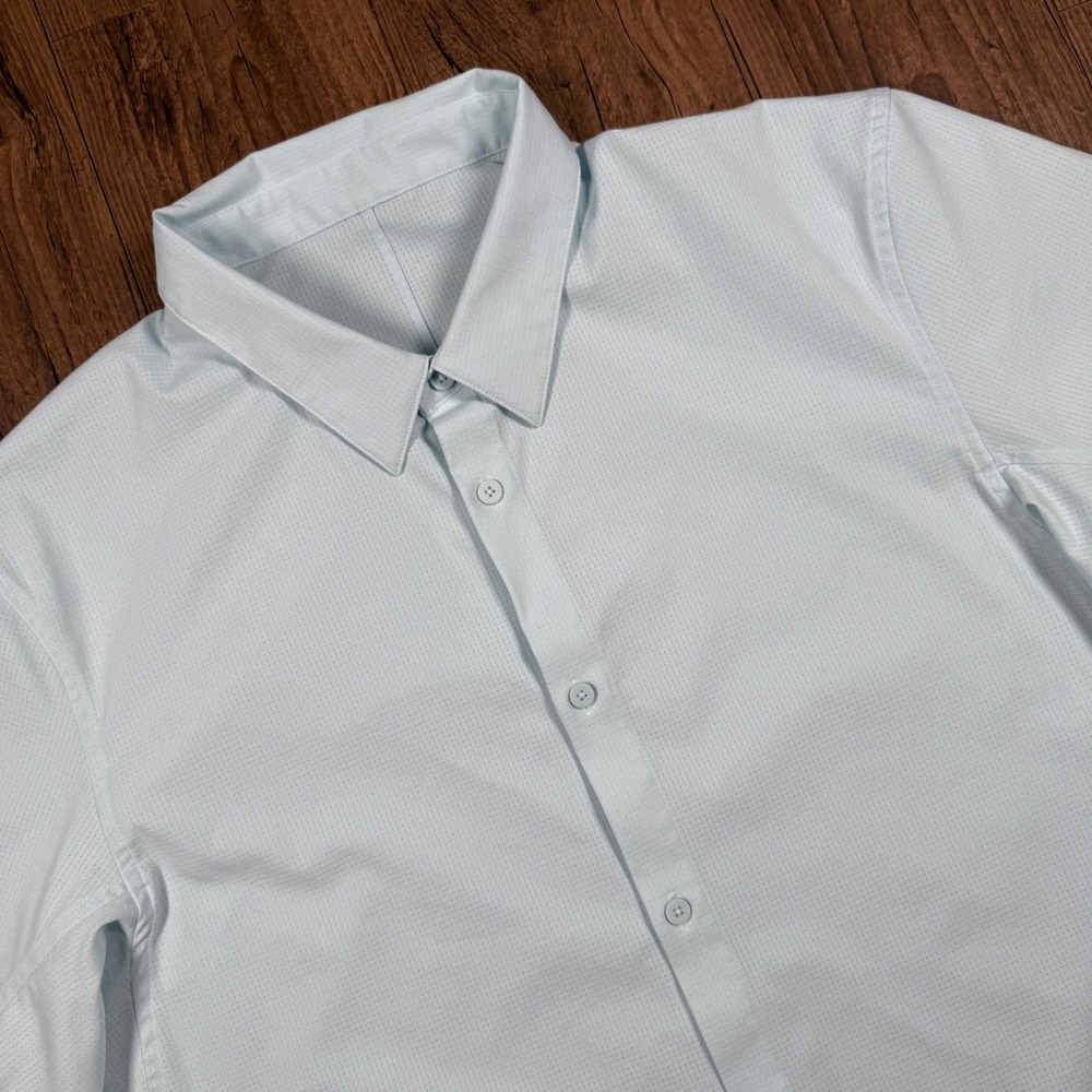 Lululemon Mens Airing Easy Shirt Mens XXL Light Blue Short Sleeve Button Down